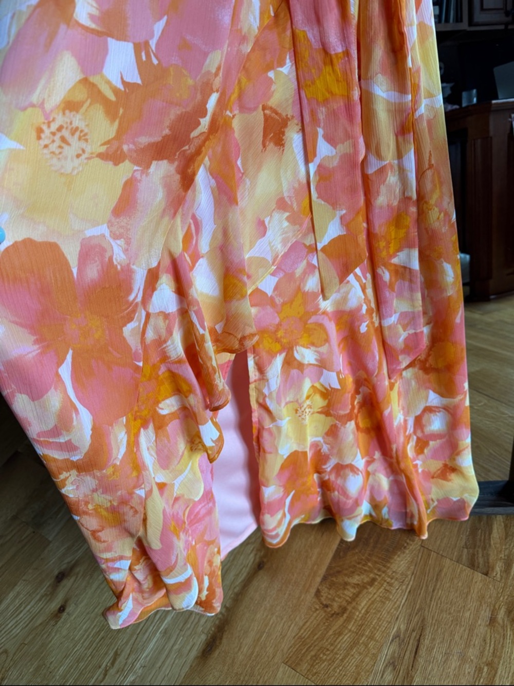 London Times Peachy Floral wedding Guest Dress - Picture 4 of 6